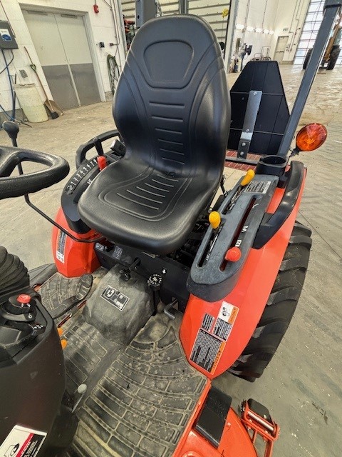 2017 Kubota B2301HSD Tractor