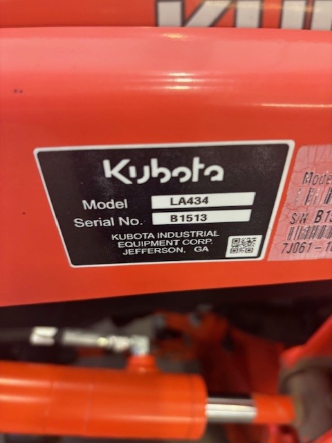 2017 Kubota B2301HSD Tractor