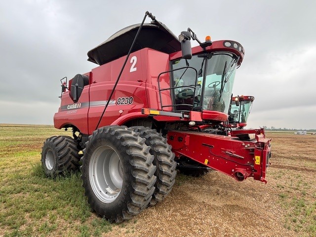 2013 Case IH 8230 Combine