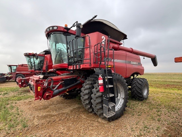 2013 Case IH 8230 Combine