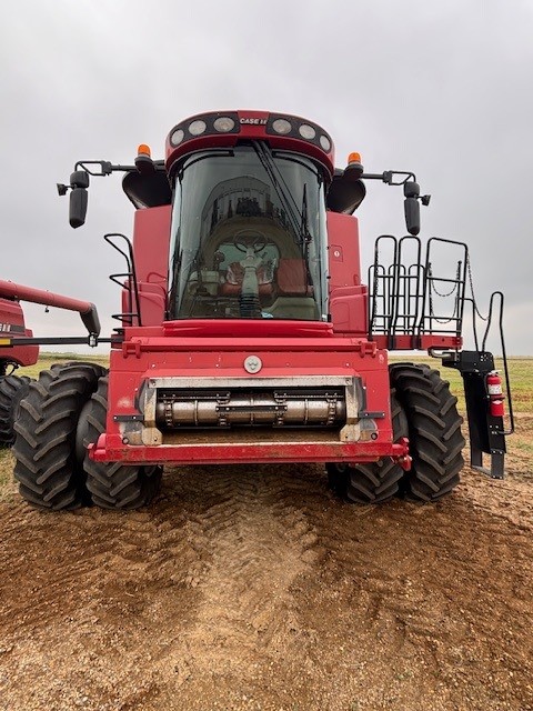 2013 Case IH 8230 Combine