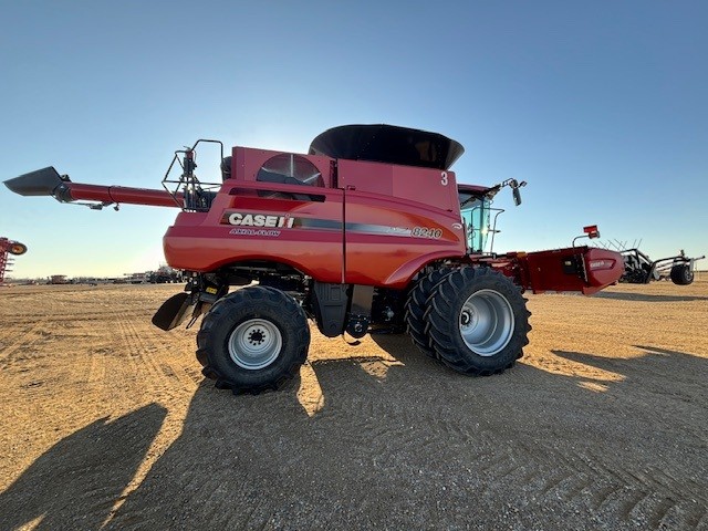 2017 Case IH 8240 Combine