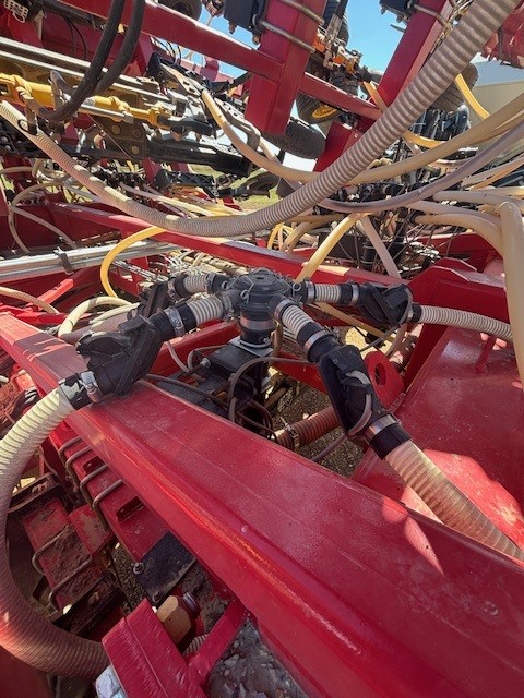 2022 Bourgault 3335-76-12 & 91300 Air Drill