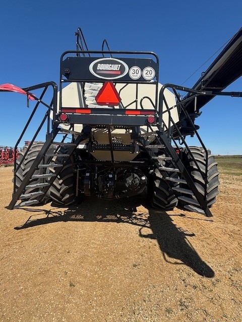 2022 Bourgault 3335-76-12 & 91300 Air Drill