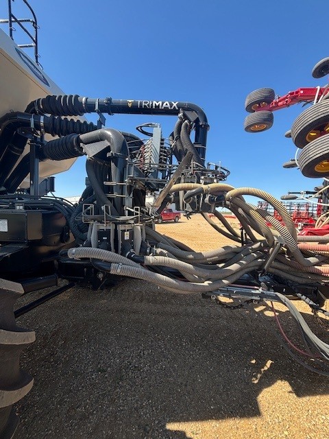 2022 Bourgault 3335-76-12 & 91300 Air Drill