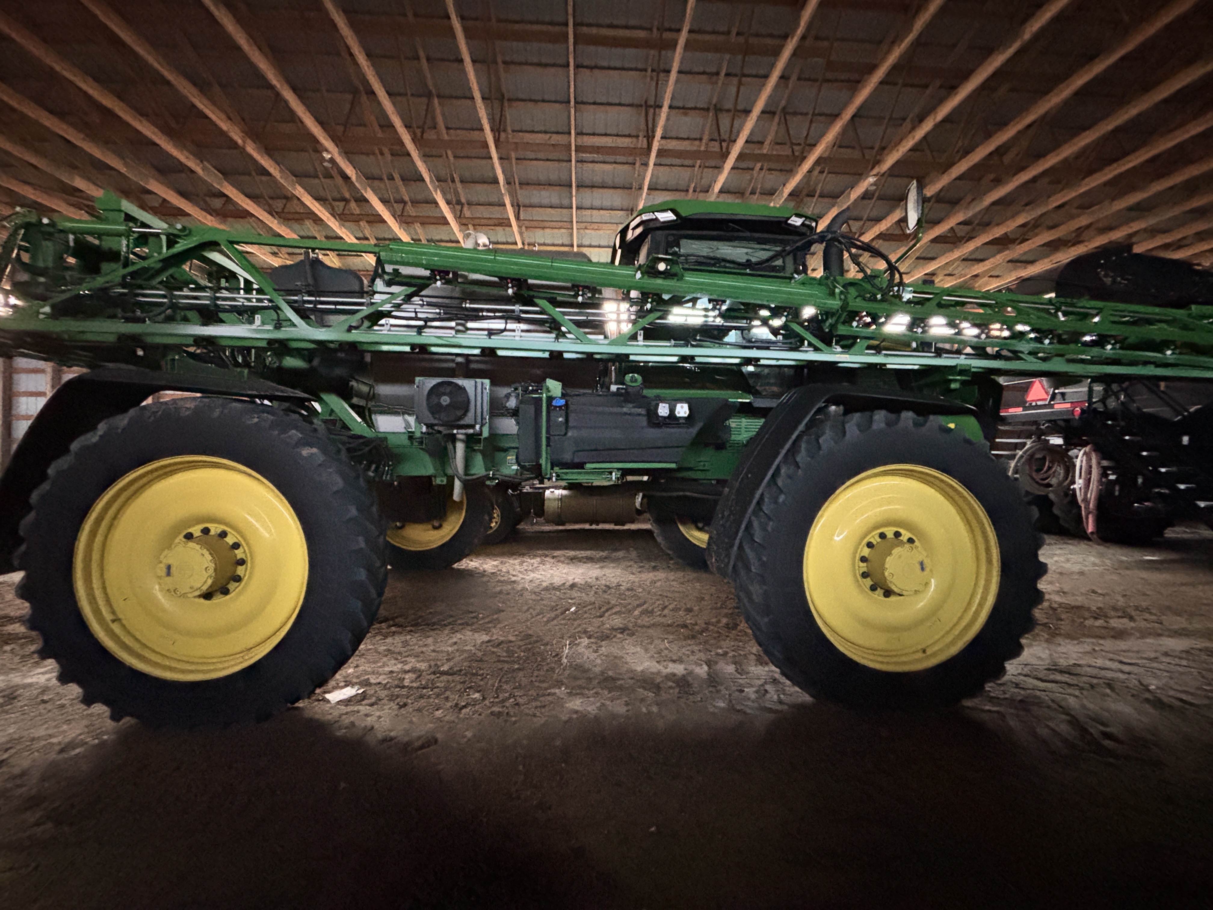 2024 John Deere 616R Sprayer/High Clearance