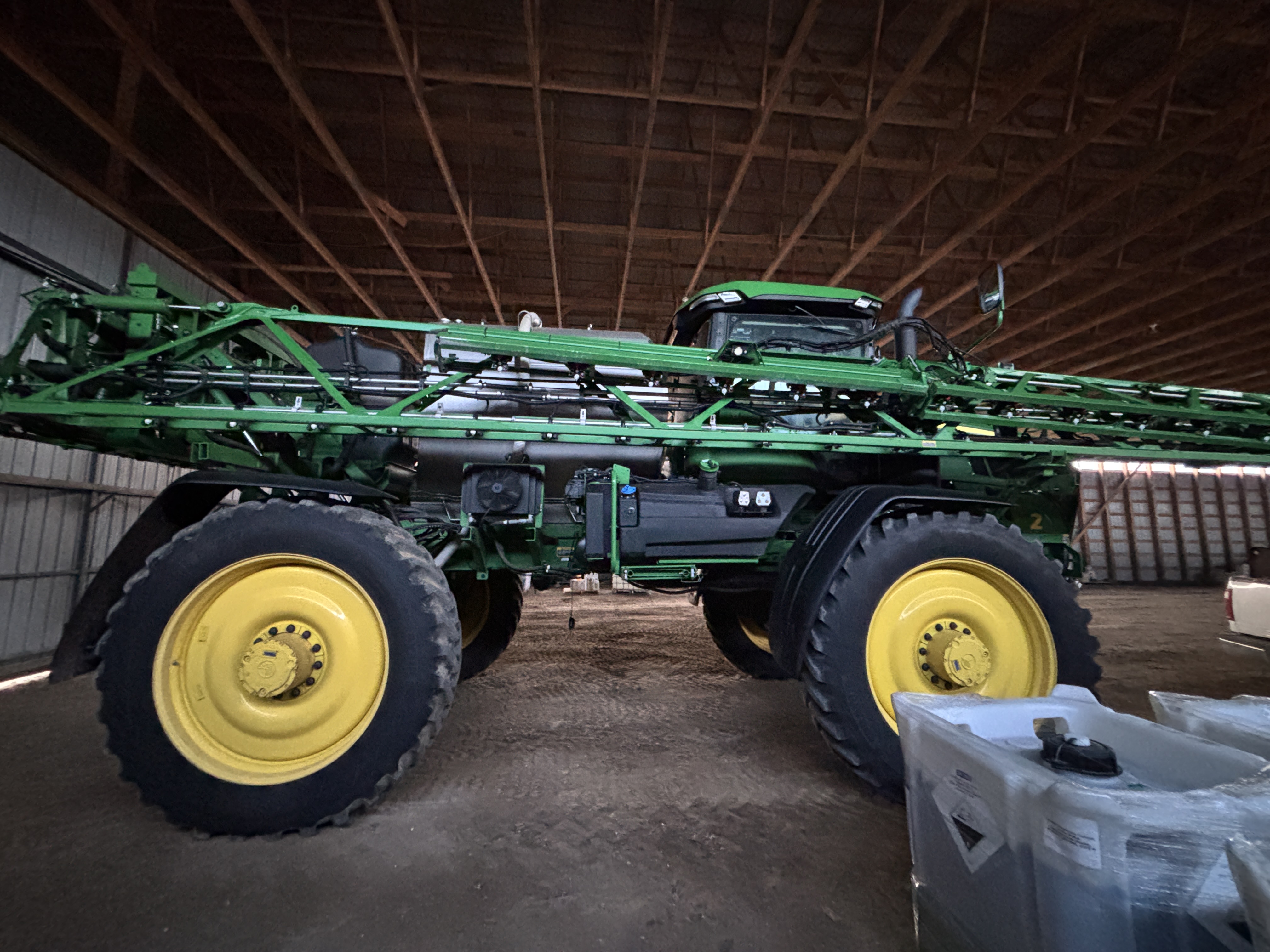 2024 John Deere 616R Sprayer/High Clearance