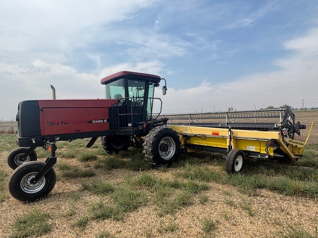 2002 Case IH WDX1101 Windrower