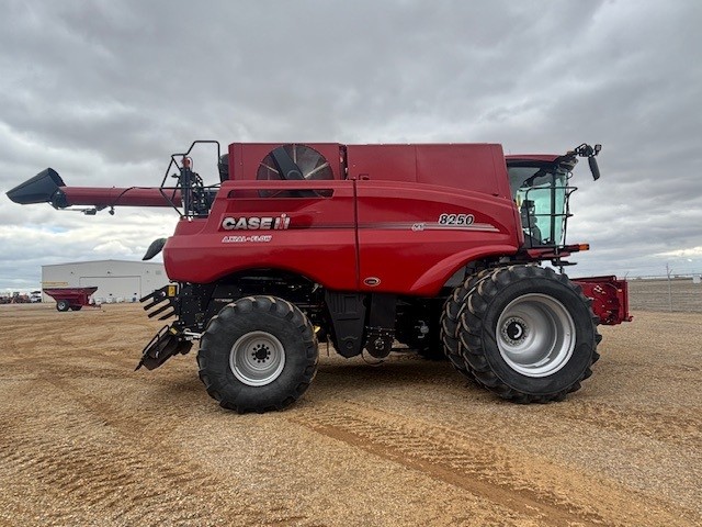 2021 Case IH 8250 Combine