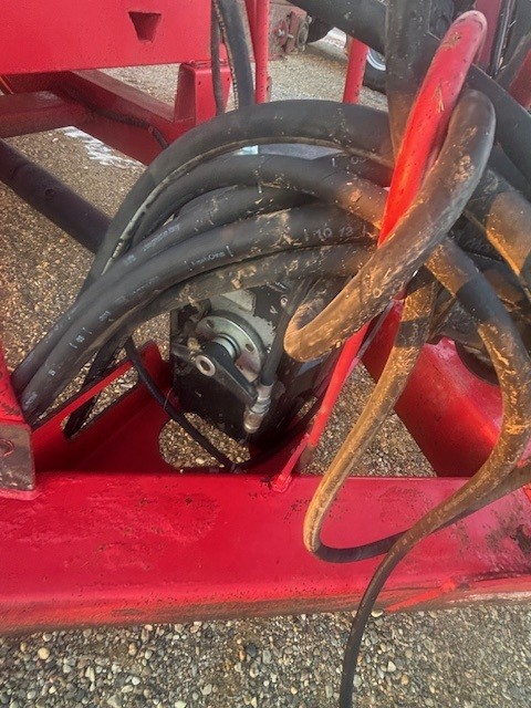 2014 NDE 2656 Vertical Feed Mixer