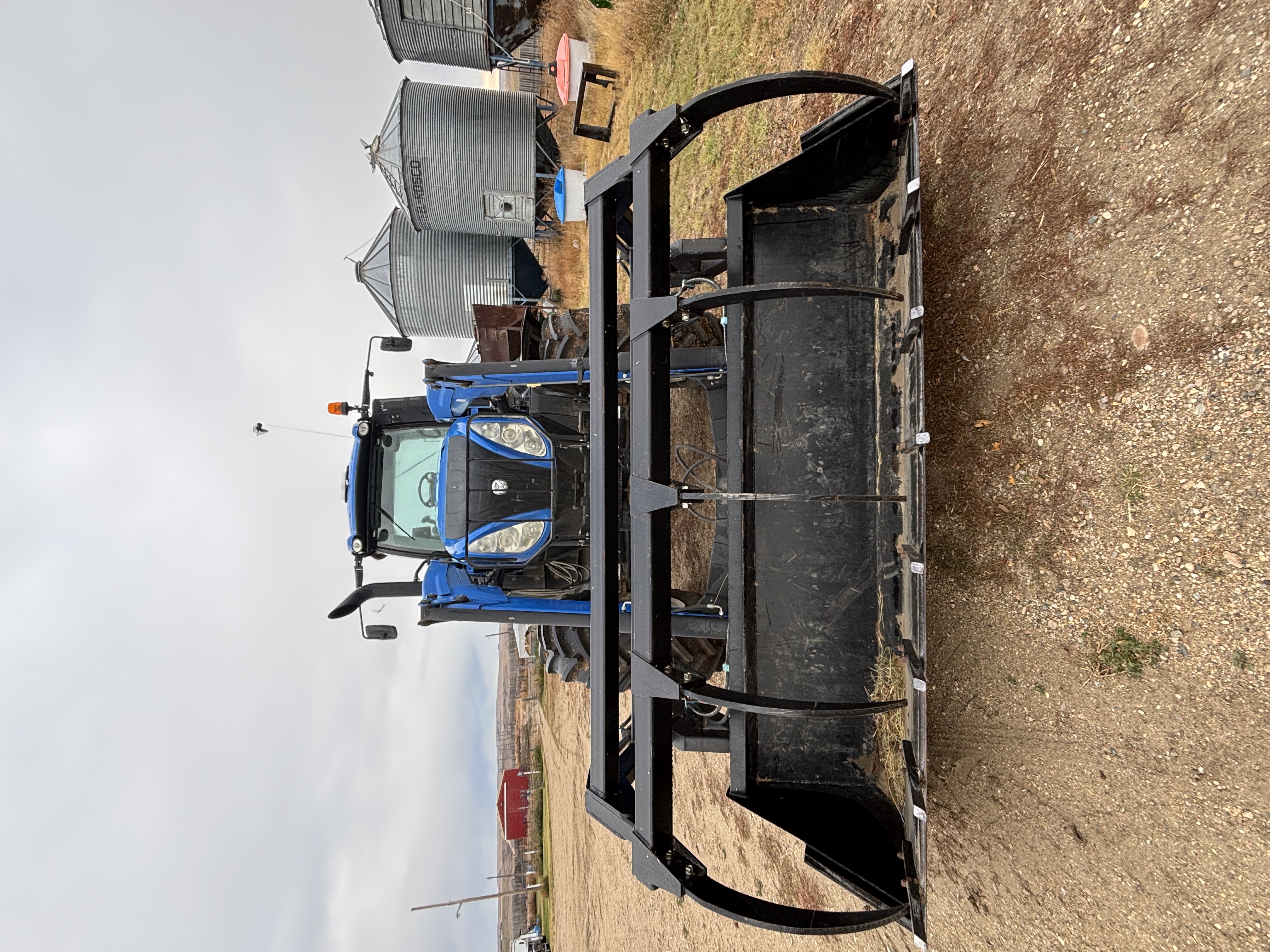 2016 New Holland T8.320 Tractor