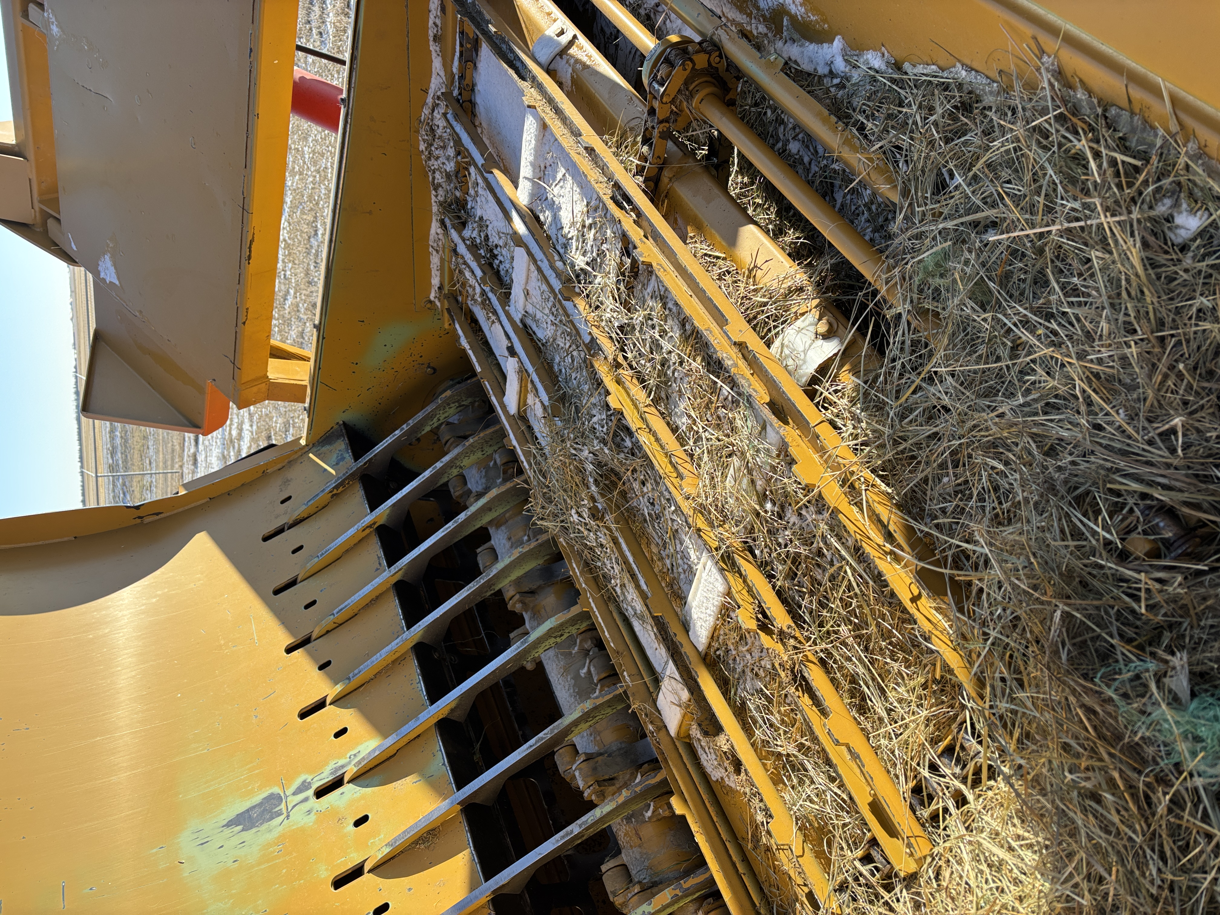 2015 Haybuster 2564 Bale Processor