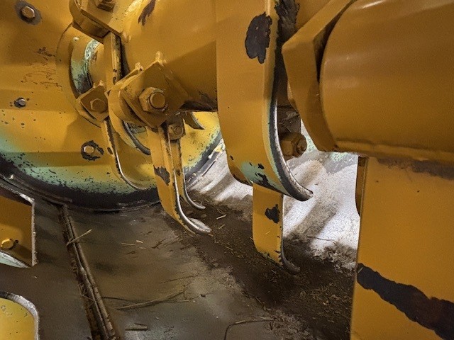 2015 Haybuster 2564 Bale Processor