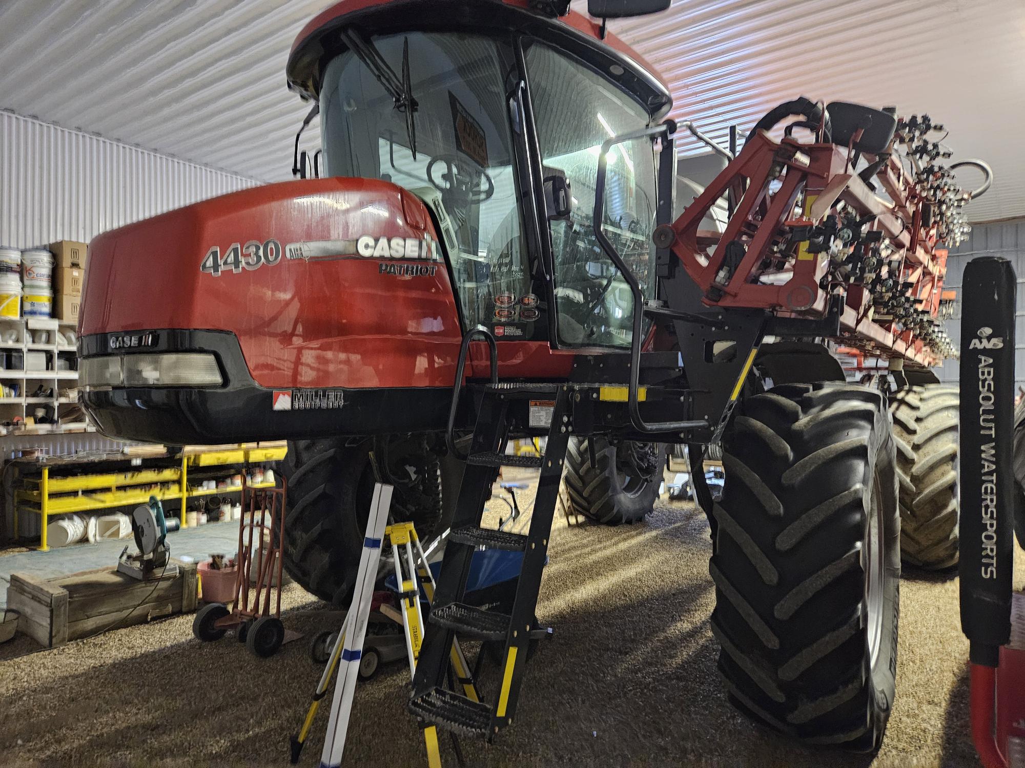 2012 Case IH 4430 Sprayer/High Clearance