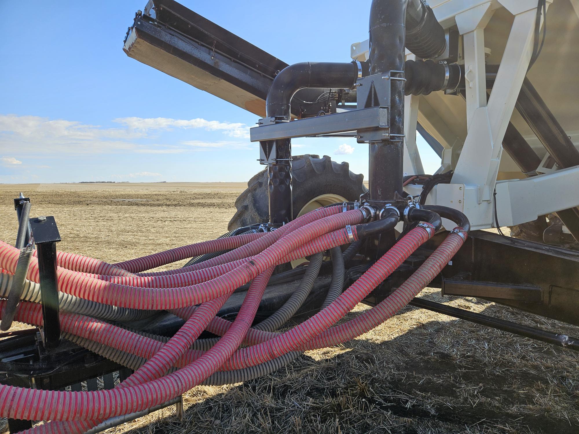 2014 Bourgault 7700 Air Tank/Cart