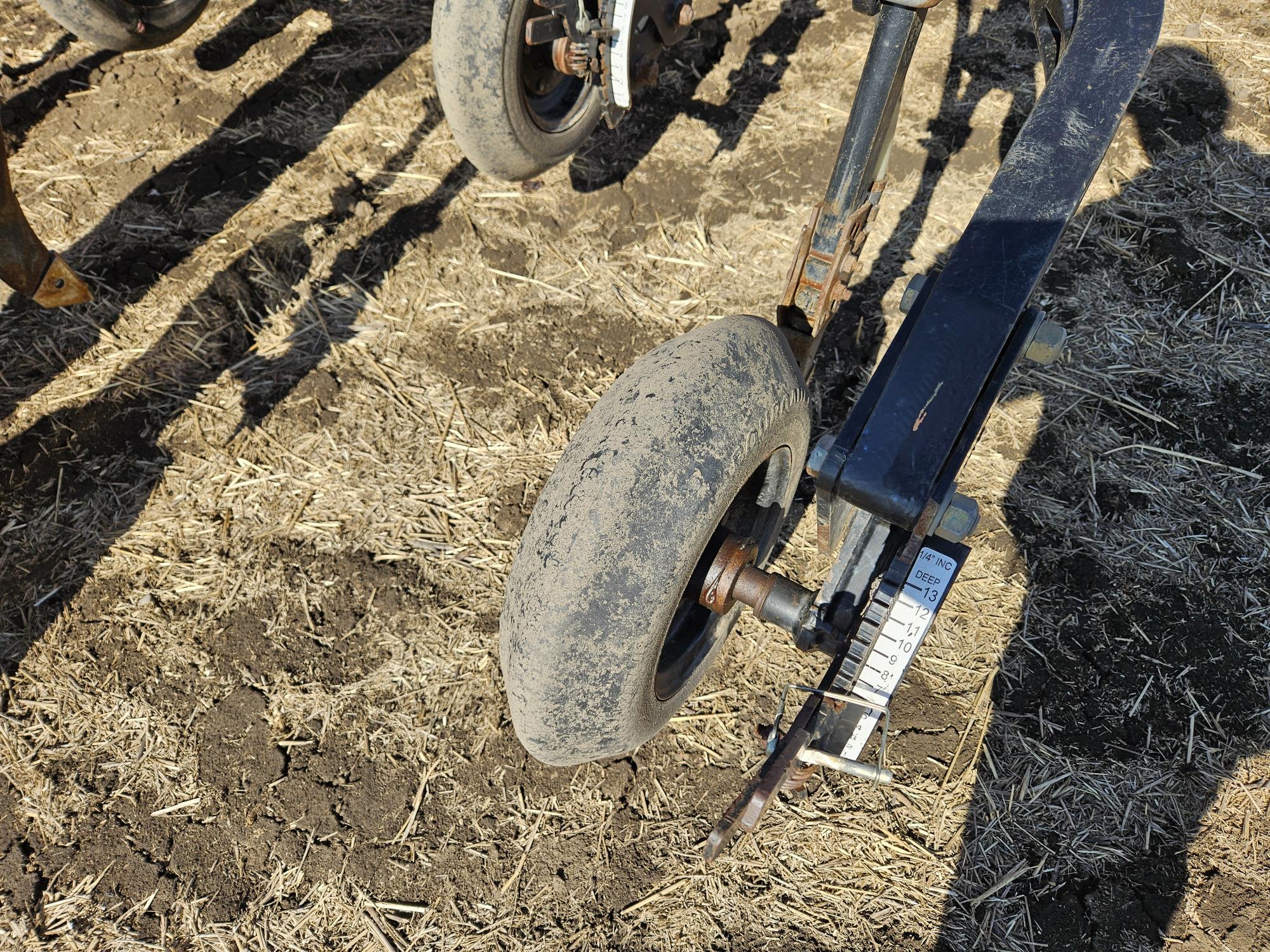 2014 Bourgault 3320-76-12 Air Drill