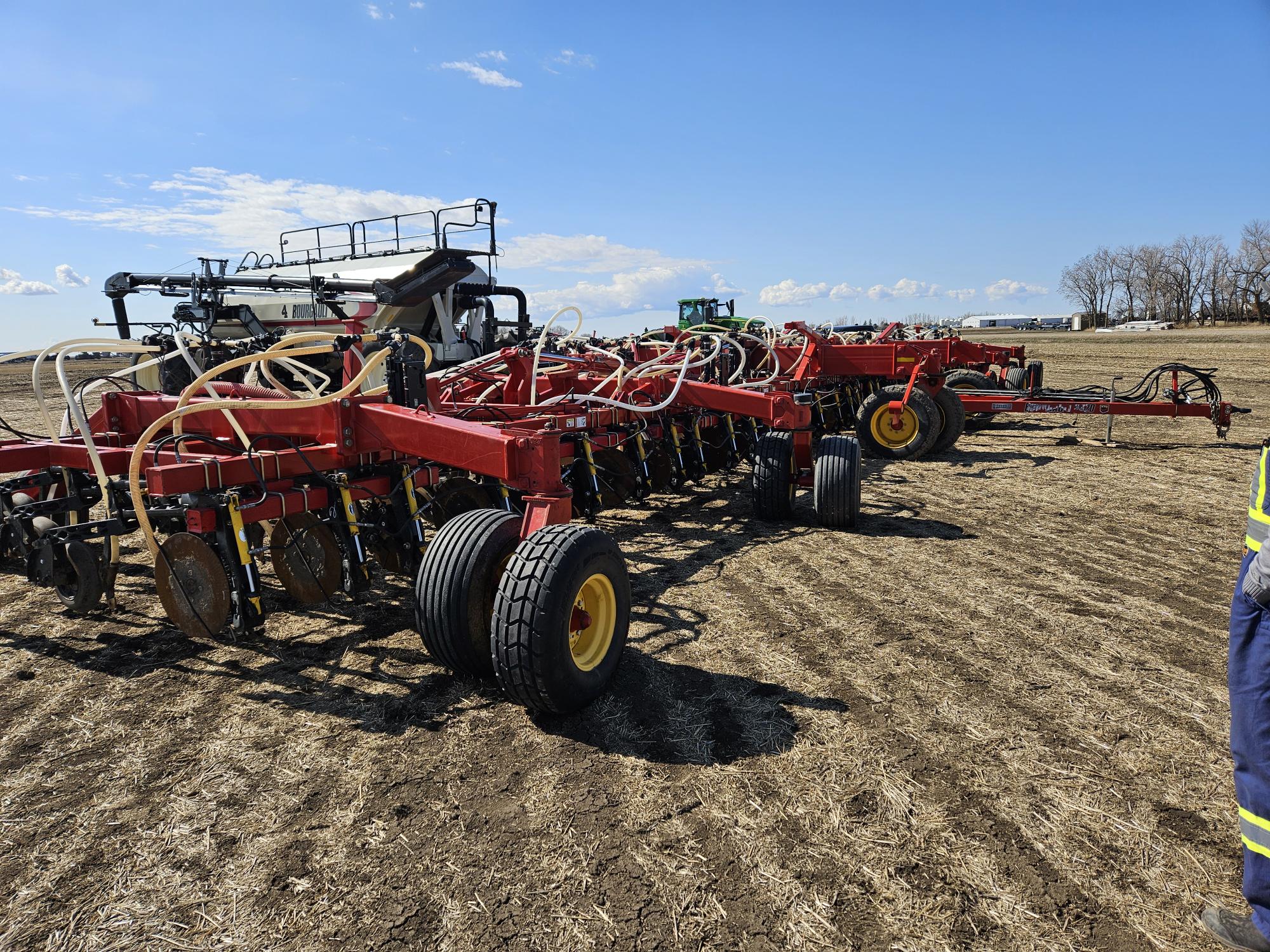 2014 Bourgault 3320-76-12 Air Drill
