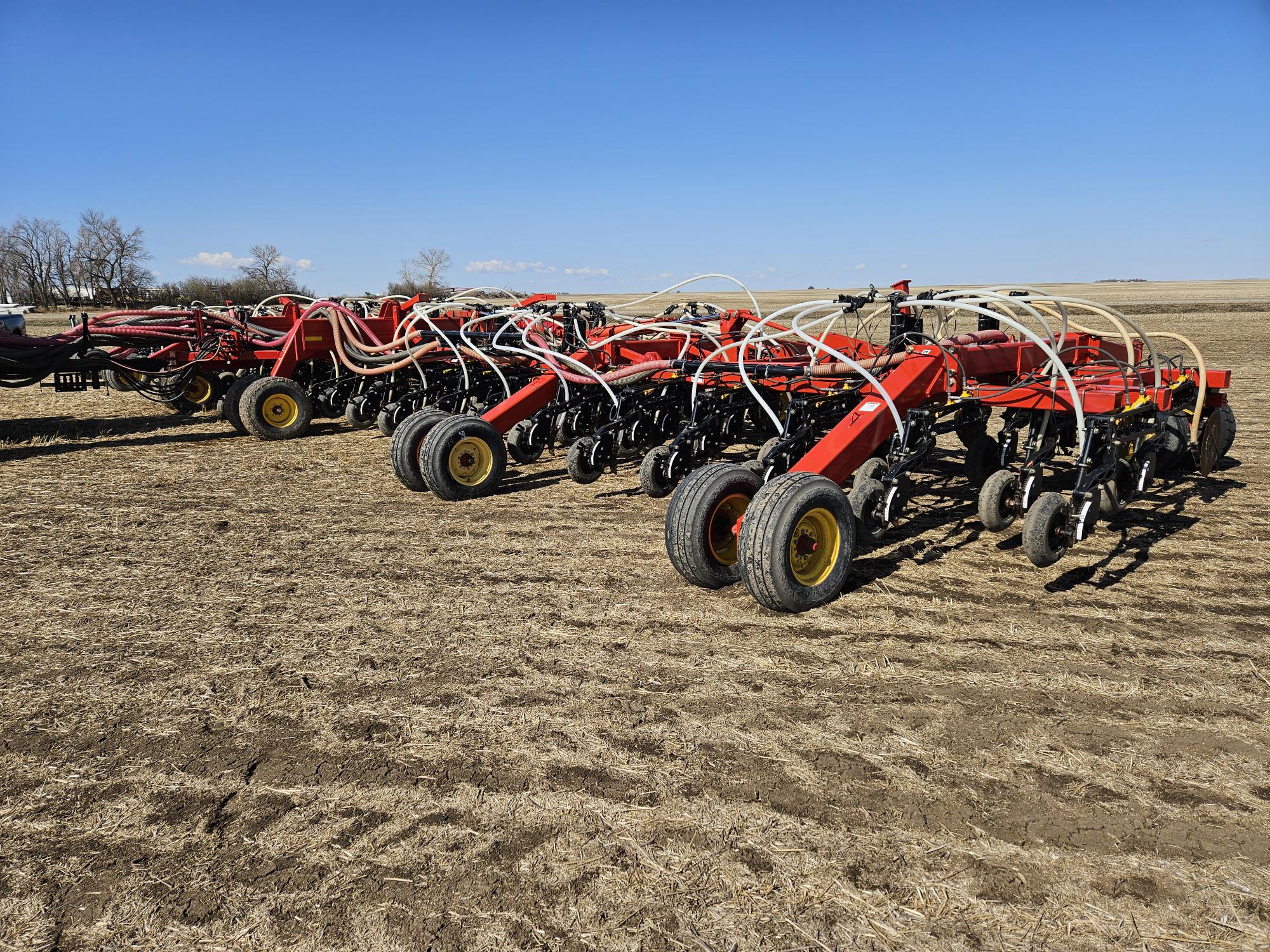 2014 Bourgault 3320-76-12 & 7700 Air Drill