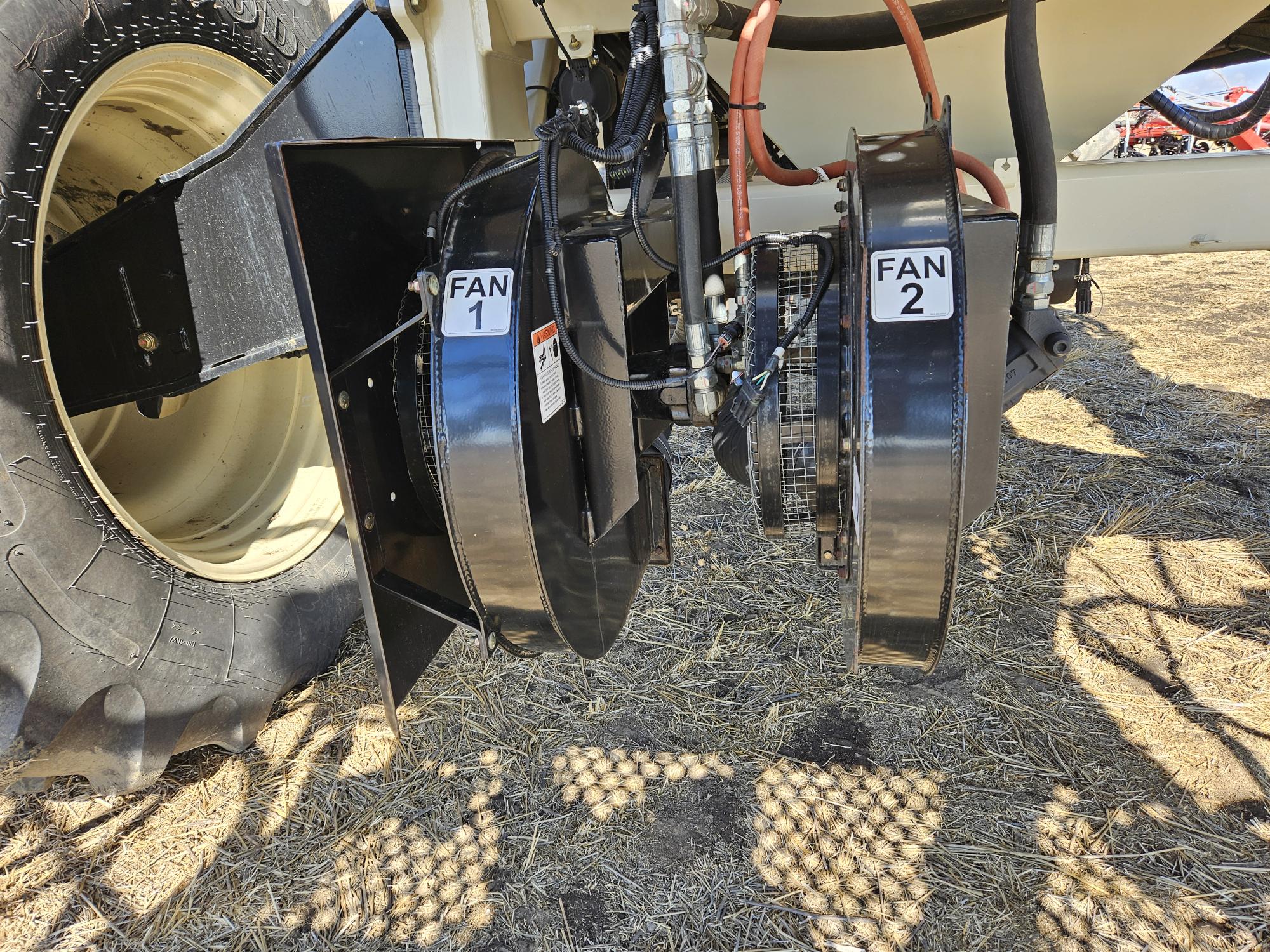 2014 Bourgault 3320-76-12 & 7700 Air Drill