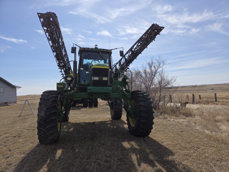 2001 John Deere 4710 Sprayer/High Clearance
