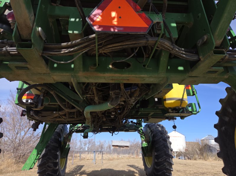 2001 John Deere 4710 Sprayer/High Clearance