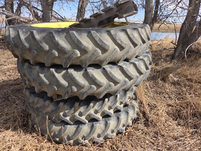 2001 John Deere 4710 Sprayer/High Clearance