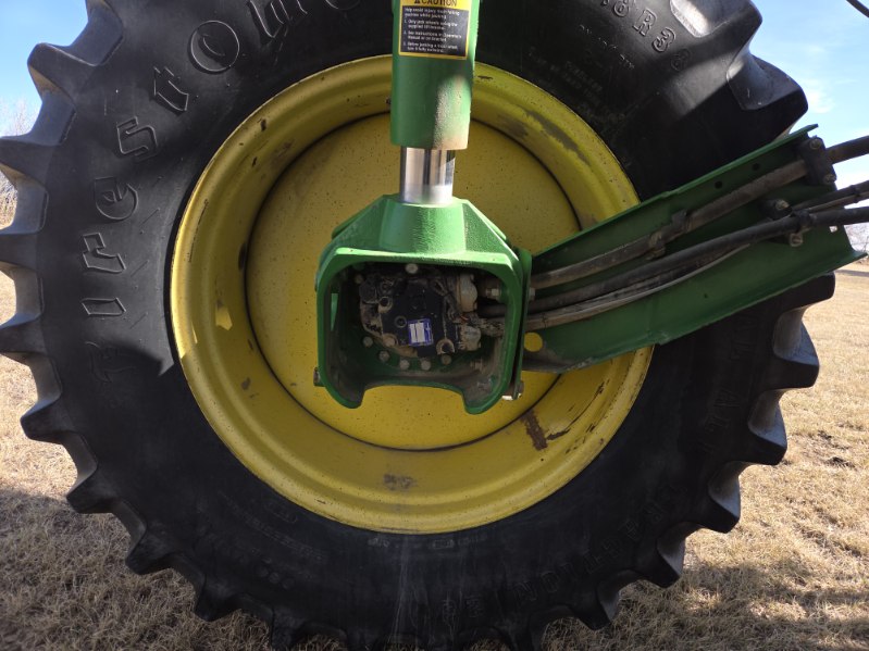 2001 John Deere 4710 Sprayer/High Clearance