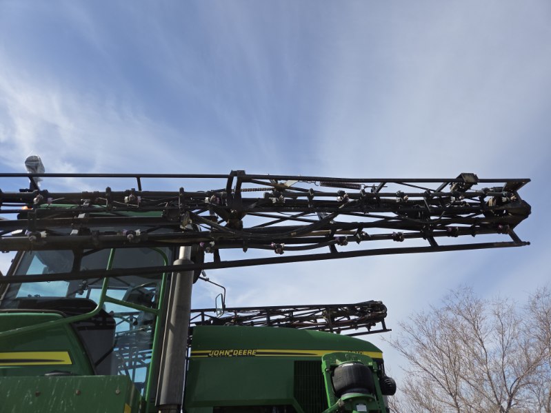2001 John Deere 4710 Sprayer/High Clearance