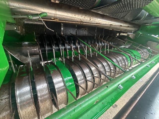 2018 John Deere 560M Baler/Round
