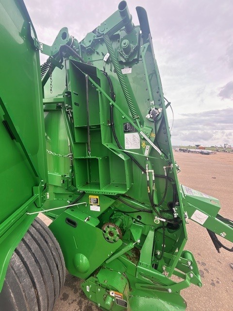 2018 John Deere 560M Baler/Round