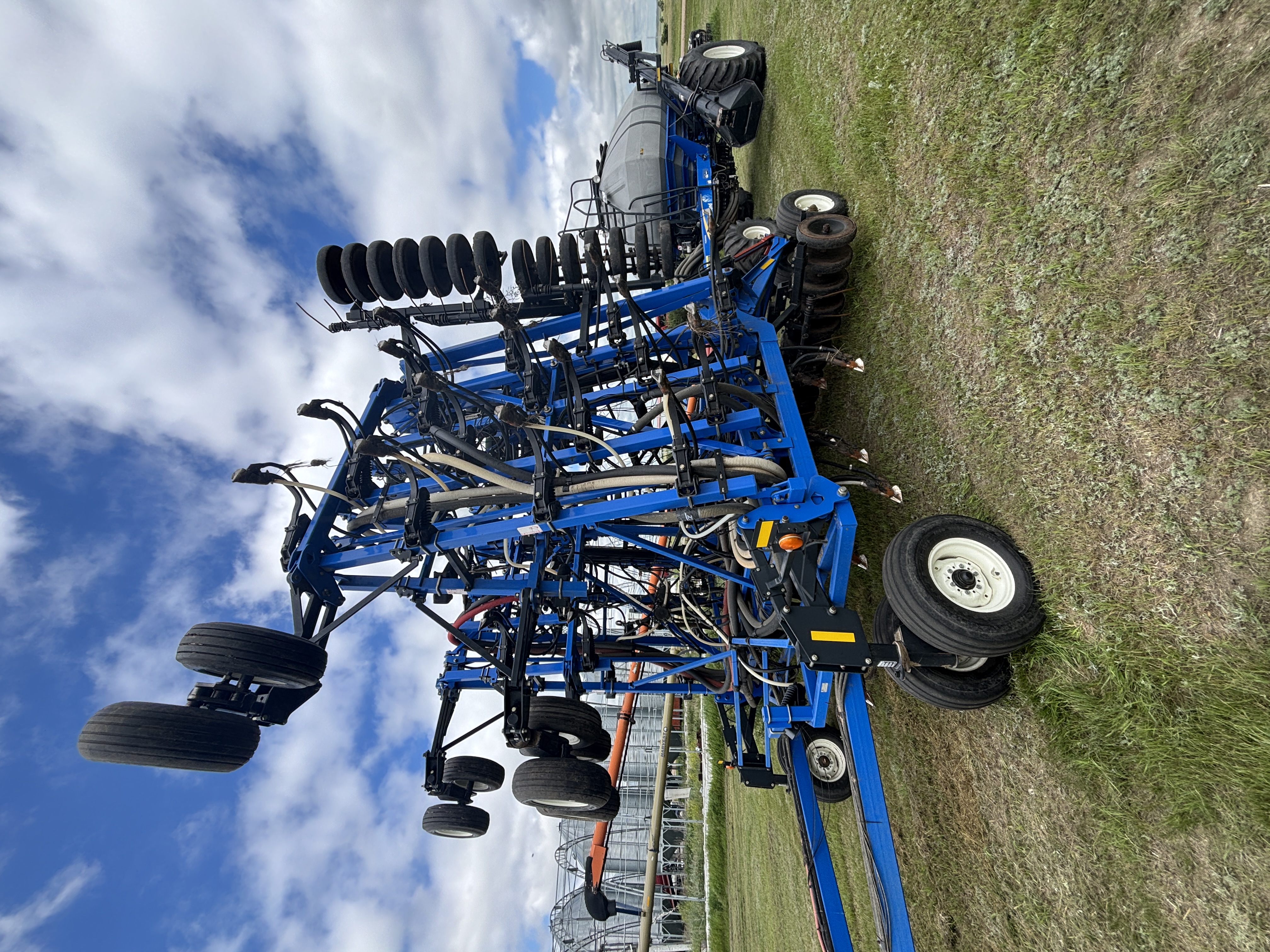2010 New Holland P2050 & P1060 Air Drill