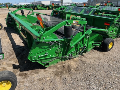 2017 John Deere 615P Header Combine