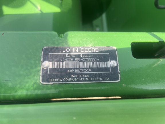 2017 John Deere 615P Header Combine