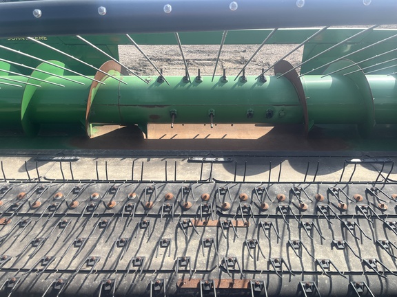 2017 John Deere 615P Header Combine