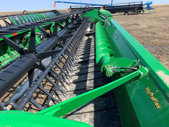 2018 John Deere 645FD Header Combine