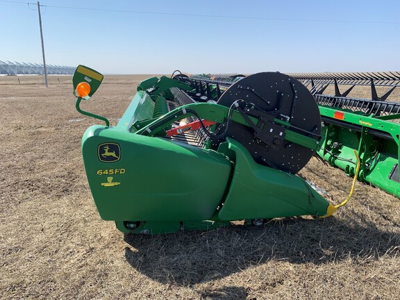 2018 John Deere 645FD Header Combine