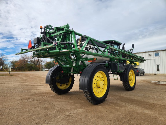 2016 John Deere R4045 Sprayer/High Clearance