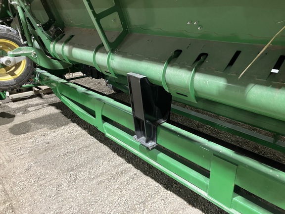 2022 John Deere HD50F Header Combine