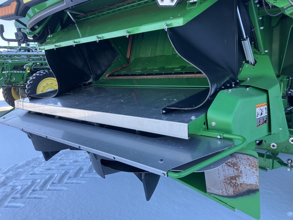 2022 John Deere X9 1000 Combine