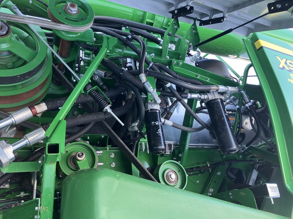 2022 John Deere X9 1000 Combine