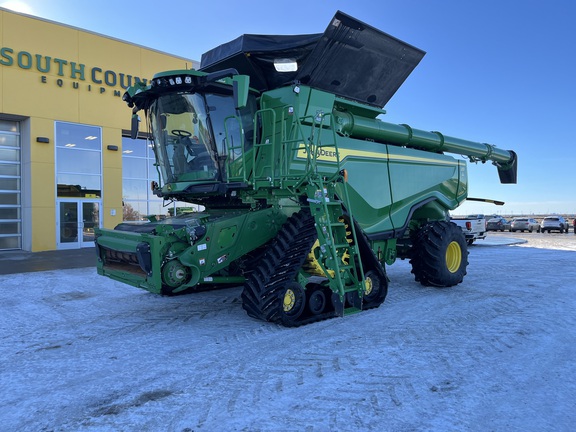 2022 John Deere X9 1000 Combine