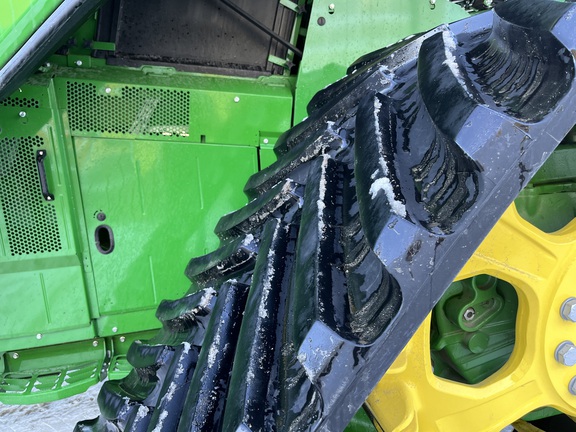 2022 John Deere X9 1000 Combine