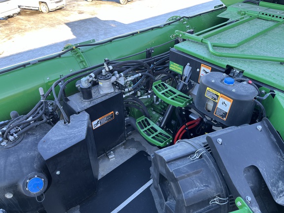 2022 John Deere X9 1000 Combine