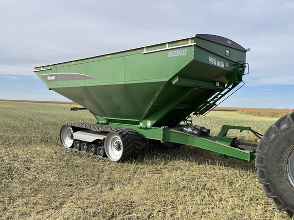 2022 Brandt 1520XT Grain Cart