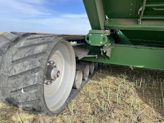 2022 Brandt 1520XT Grain Cart