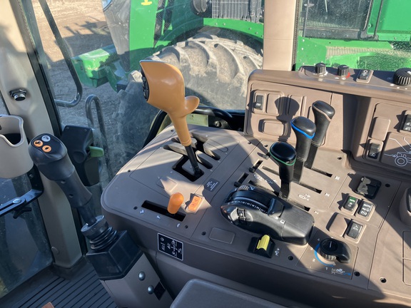 2019 John Deere 6195M Tractor