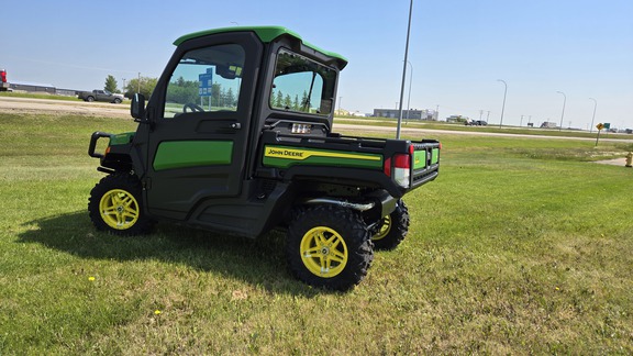 2023 John Deere XUV835R ATV