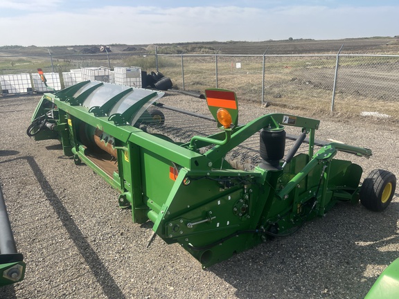 2014 John Deere 615P Header Combine