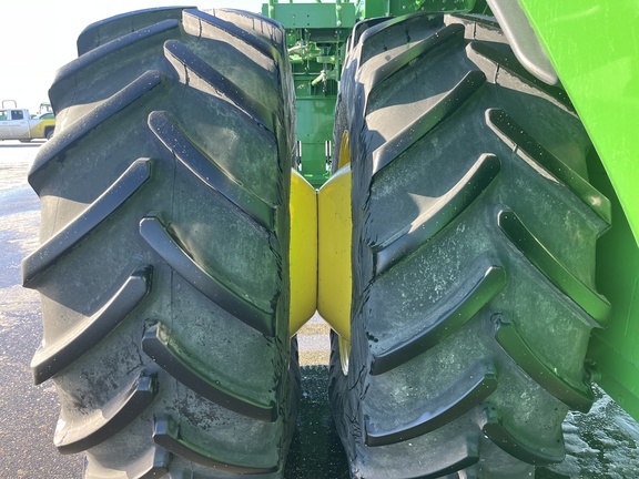 2021 John Deere X9 1100 Combine