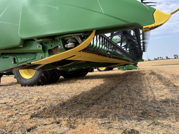 2018 John Deere 640FD Header Combine